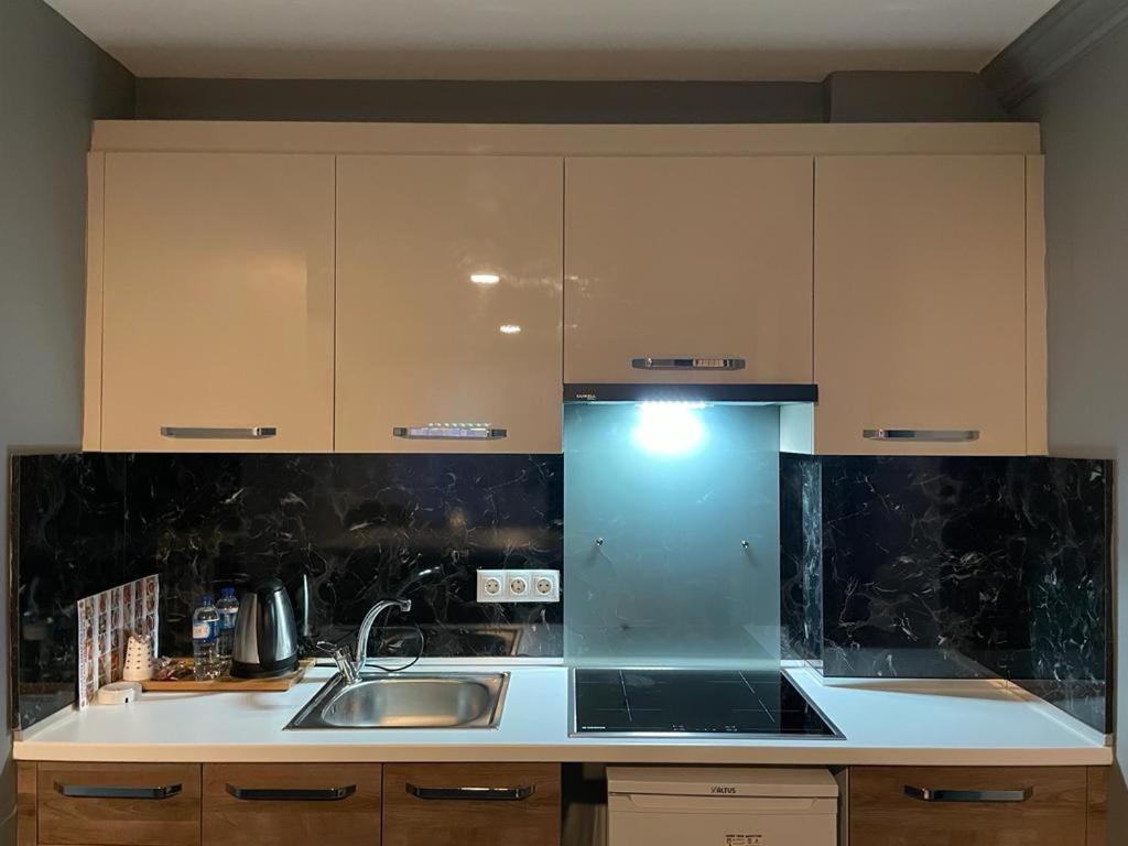 On4 Rooms & Suites 이스탄불 외부 사진